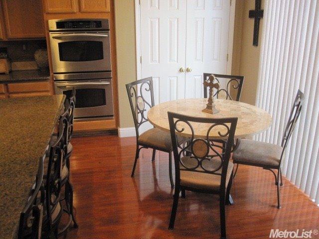 1361 Riverview Ave, Tracy, CA 95377 photo 5