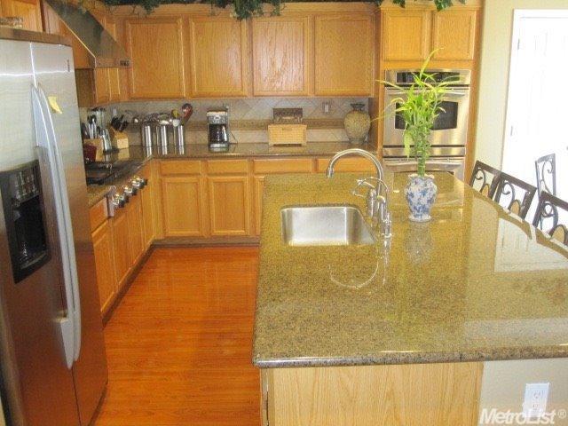 1361 Riverview Ave, Tracy, CA 95377 photo 3