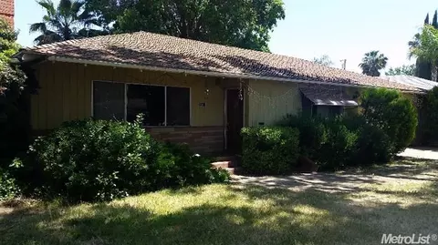 230 S 7th St, Patterson, CA 95363 photo 1
