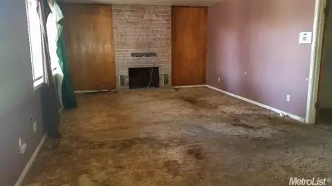 230 S 7th St, Patterson, CA 95363 photo 2