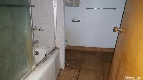 230 S 7th St, Patterson, CA 95363 photo 7