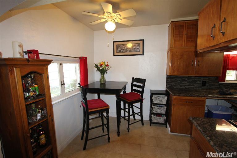 2601 Garfield Ave, Carmichael, CA 95608 photo 16