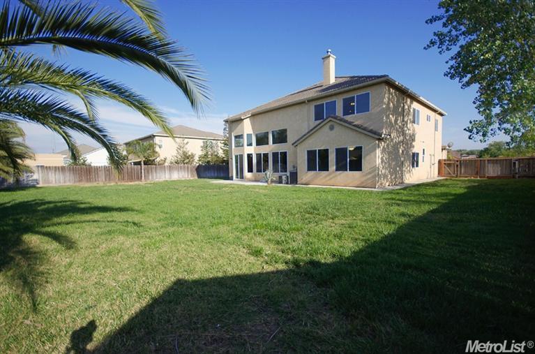 1233 Doak Blvd, Ripon, CA 95366 photo 3