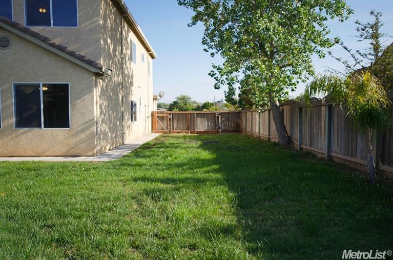 1233 Doak Blvd, Ripon, CA 95366 photo 4