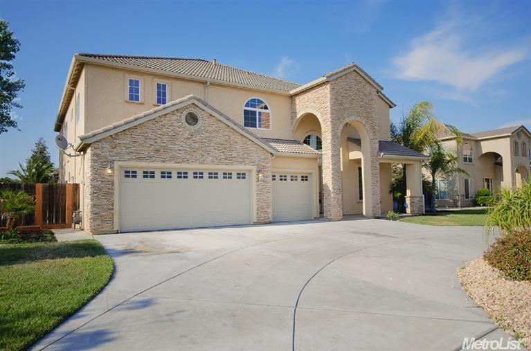 1233 Doak Blvd, Ripon, CA 95366 photo 2