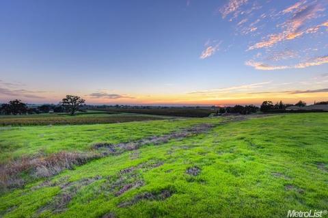 18720 E Sierra View Ct, Clements, CA 95227 photo 4