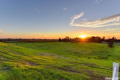 18720 E Sierra View Ct, Clements, CA 95227 photo 8