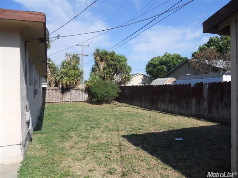 1006 6th St, Ripon, CA 95366 photo 4