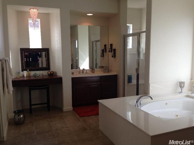 687 Jefferson Ln, Tracy, CA 95377 photo 11