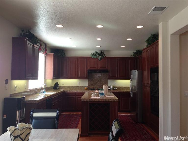 687 Jefferson Ln, Tracy, CA 95377 photo 4