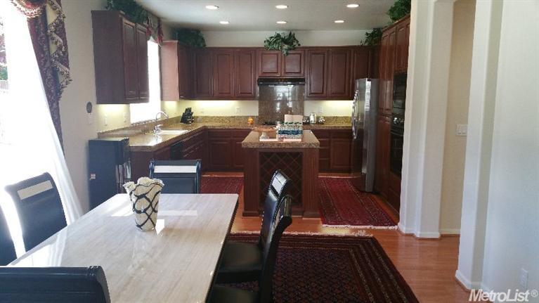 687 Jefferson Ln, Tracy, CA 95377 photo 3