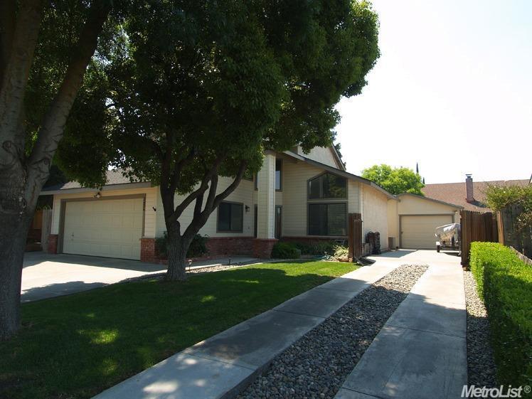 2424 Manor Oak Dr, Modesto, CA 95355 photo 2