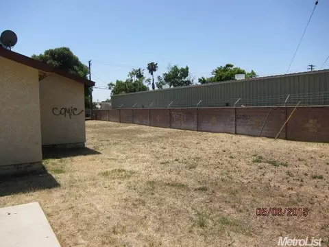1621 Robertson Rd, Modesto, CA 95351 photo 4
