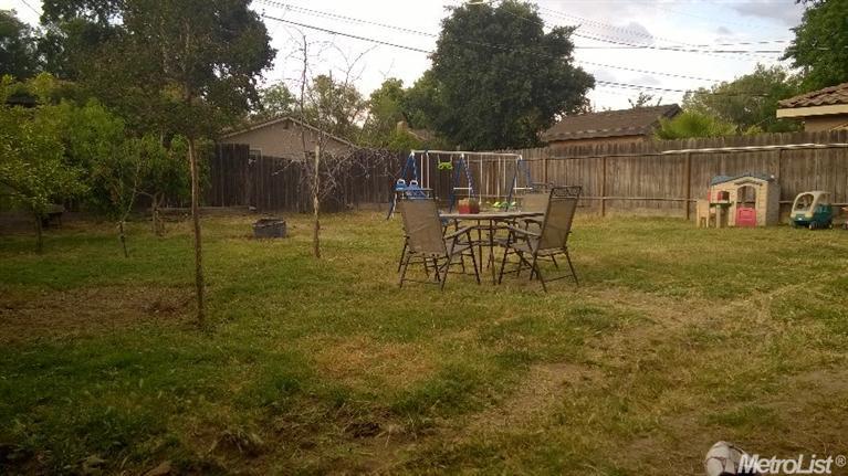 2039 Lance St, Modesto, CA 95354 photo 12