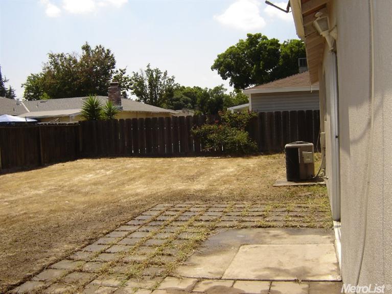 1704 Chapala Way, Modesto, CA 95355 photo 9