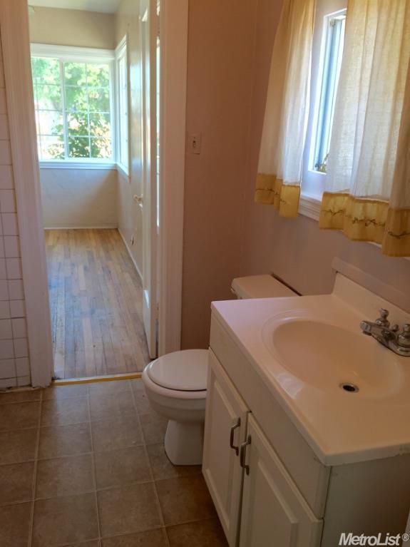911 Sutter Ave, Modesto, CA 95351 photo 7