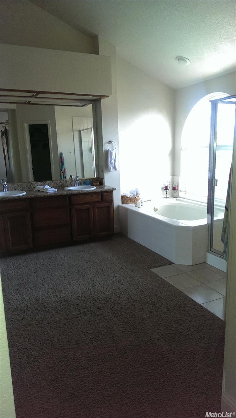1655 Ellis Ln, Manteca, CA 95337 photo 9