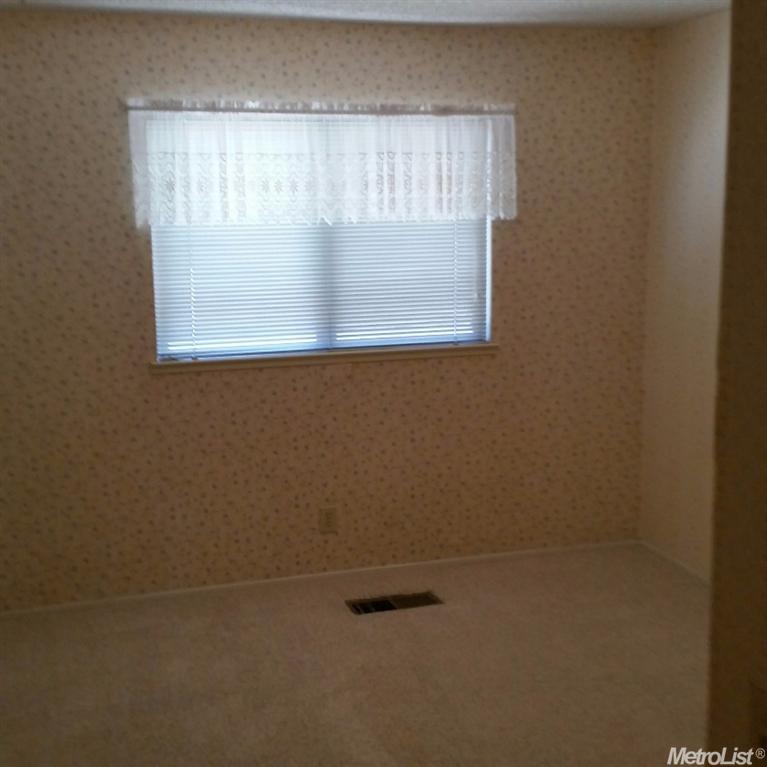 225 S Wilma Ave, Ripon, CA 95366 photo 9