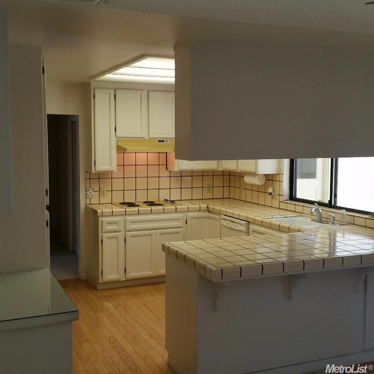 225 S Wilma Ave, Ripon, CA 95366 photo 3
