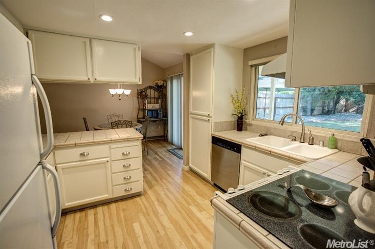 9153 Pershing Ave, Orangevale, CA 95662 photo 8