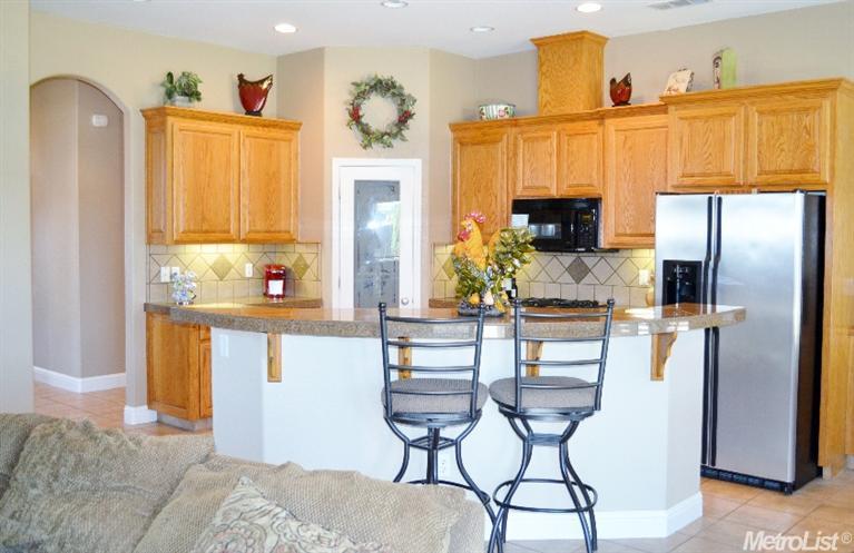 1068 Ash Ave, Ripon, CA 95366 photo 7