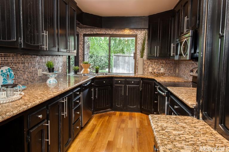 1205 College Ct, Modesto, CA 95350 photo 6