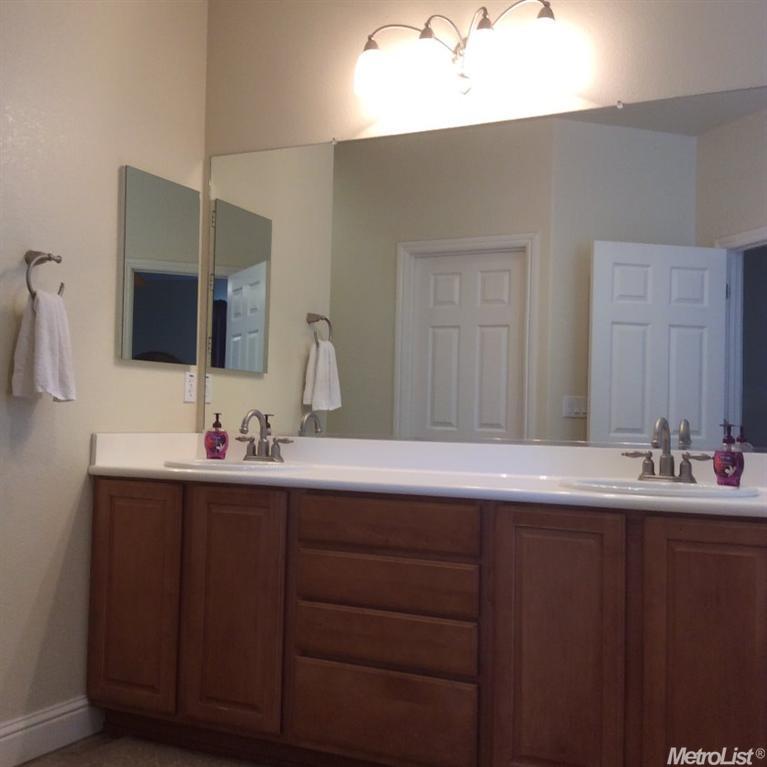 515 Carnaby Rd, Lathrop, CA 95330 photo 17