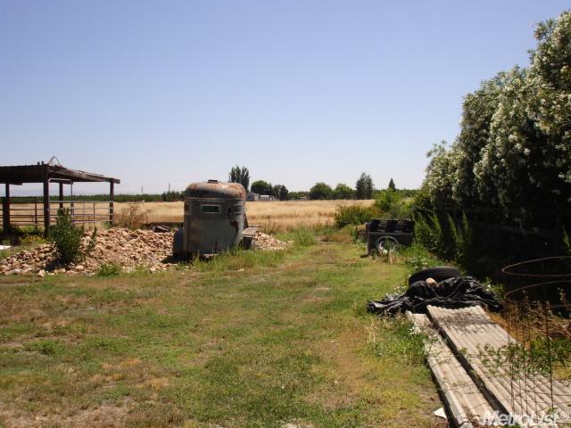 22069 E 3rd, Linden, CA 95236 photo 12