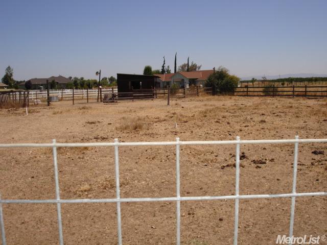 22069 E 3rd, Linden, CA 95236 photo 6