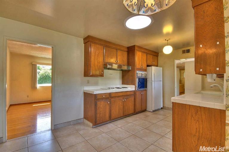 5104 Schuyler Dr, Carmichael, CA 95608 photo 7