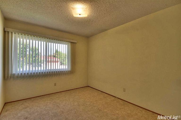 5104 Schuyler Dr, Carmichael, CA 95608 photo 15