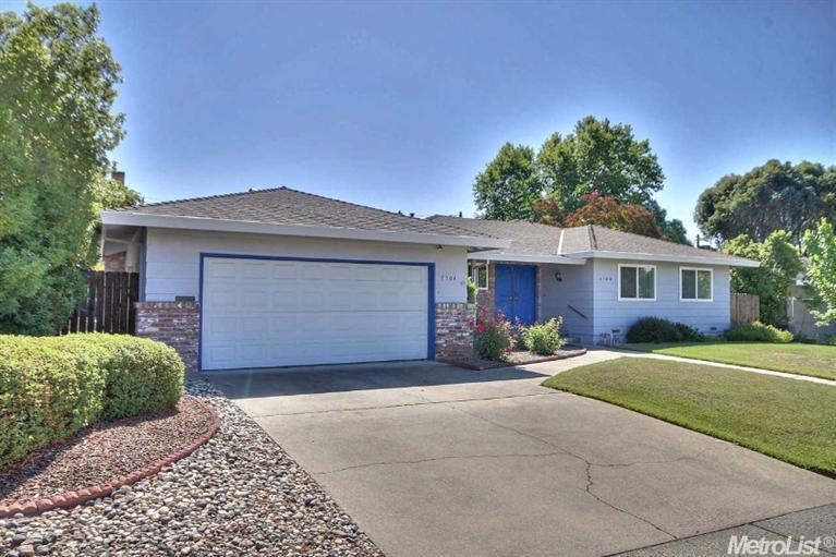 5104 Schuyler Dr, Carmichael, CA 95608 photo 2