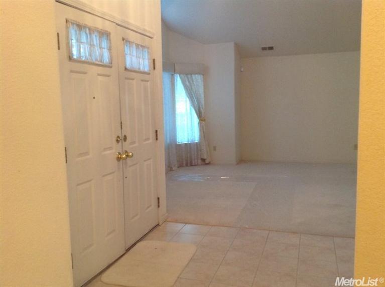 756 Agusta Dr, Lathrop, CA 95330 photo 1