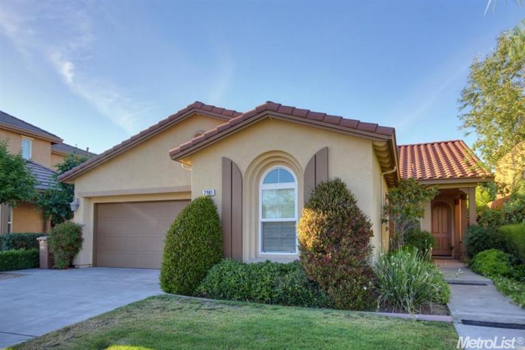 2081 Holt Dr, Lodi, CA 95242 photo 1