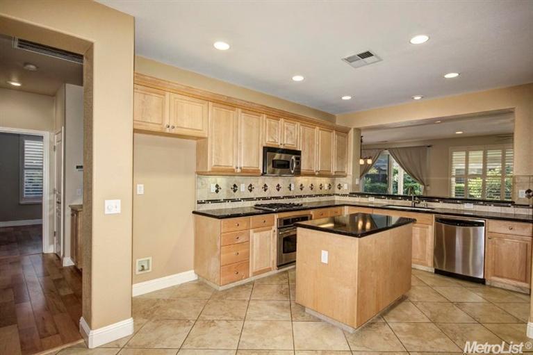 2081 Holt Dr, Lodi, CA 95242 photo 11