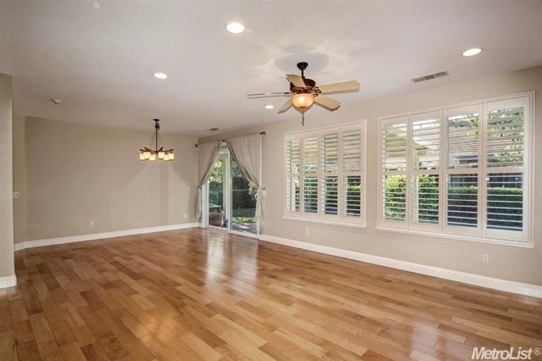 2081 Holt Dr, Lodi, CA 95242 photo 4
