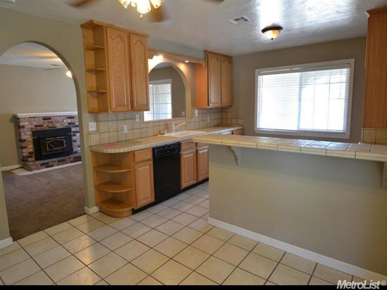 5840 Mohican Dr, Manteca, CA 95336 photo 9