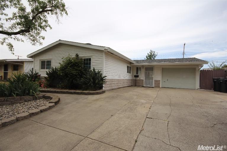 3237 Davidson Dr, Antelope, CA 95843 photo 1