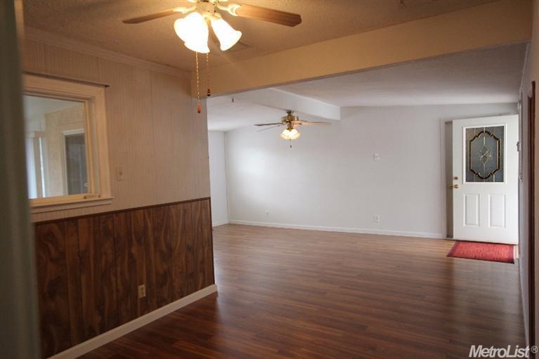 3237 Davidson Dr, Antelope, CA 95843 photo 4