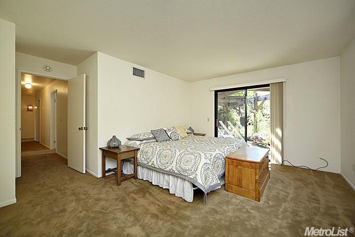 609 Marina Cir, Davis, CA 95616 photo 14