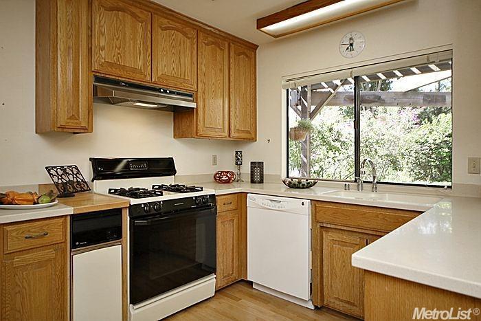 609 Marina Cir, Davis, CA 95616 photo 9