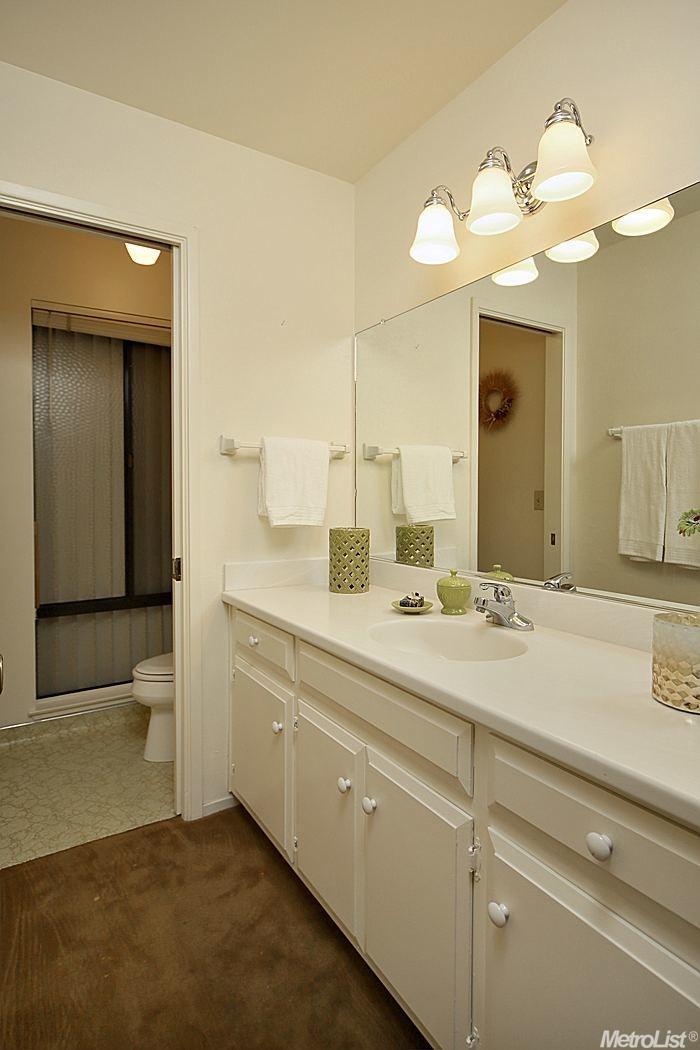 609 Marina Cir, Davis, CA 95616 photo 19