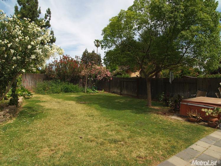 872 Rolling Oak Ct, Modesto, CA 95351 photo 23