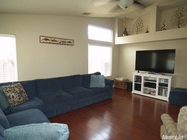 872 Rolling Oak Ct, Modesto, CA 95351 photo 4