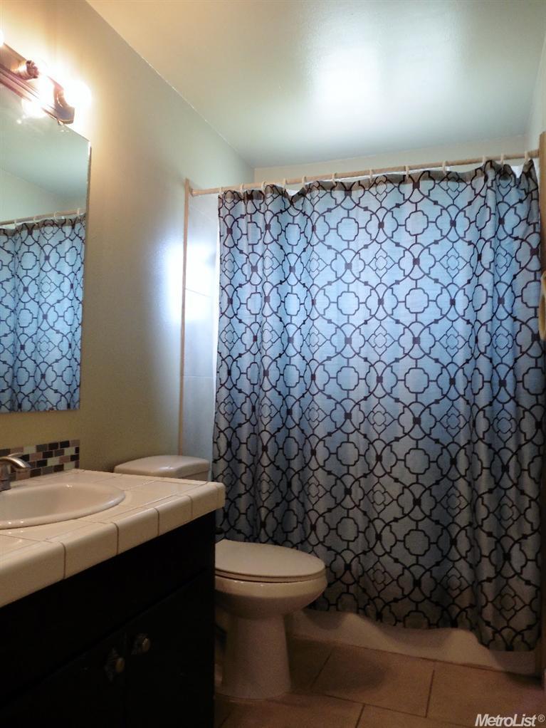 624 Lenore Dr, Modesto, CA 95351 photo 15