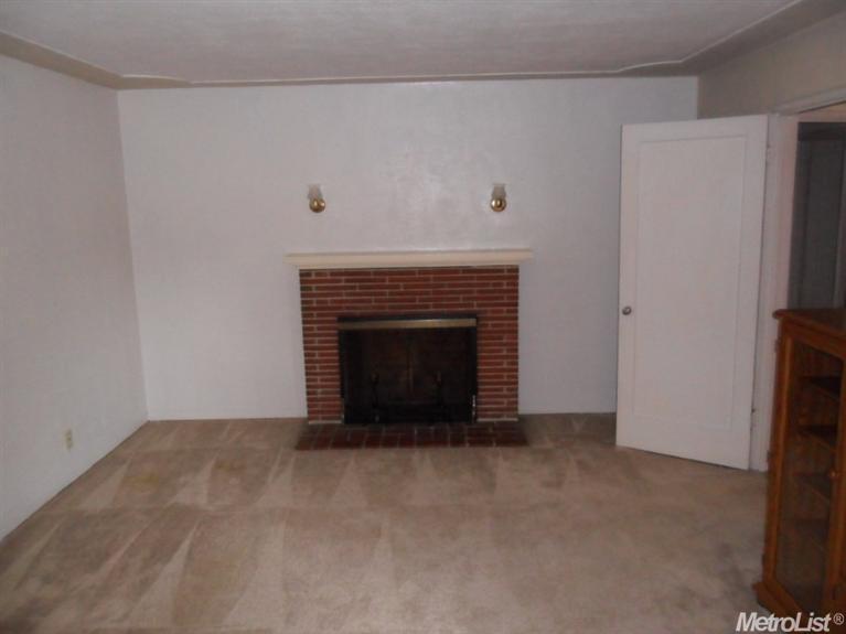 444 Maple St, Modesto, CA 95351 photo 4