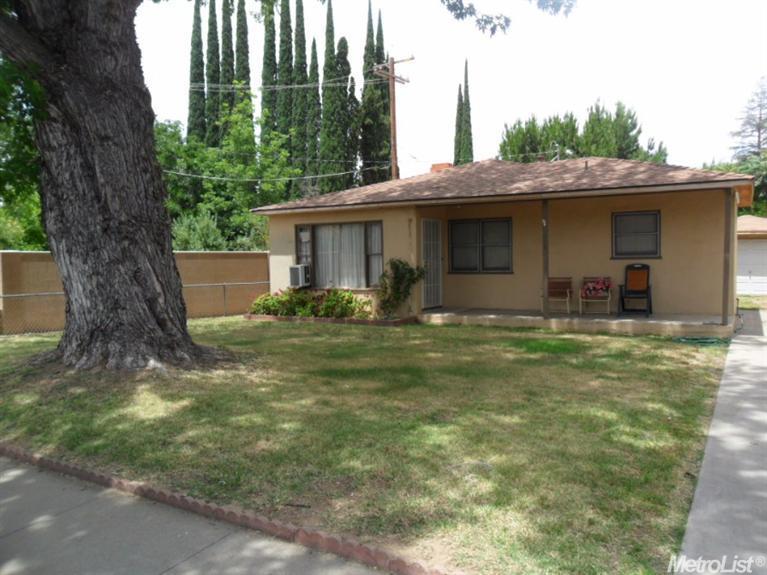 444 Maple St, Modesto, CA 95351 photo 1