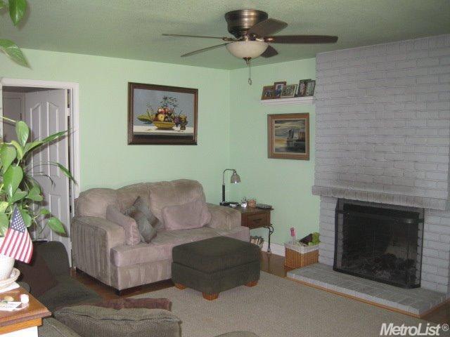 805 Glacier St, Tracy, CA 95376 photo 8