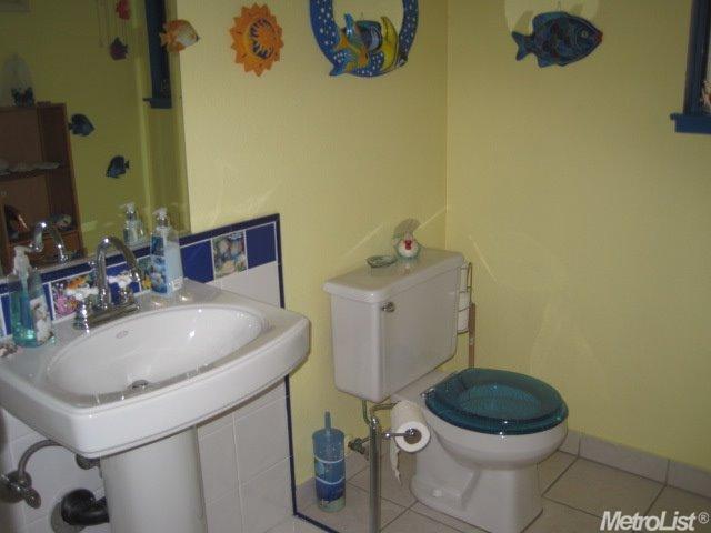 805 Glacier St, Tracy, CA 95376 photo 13