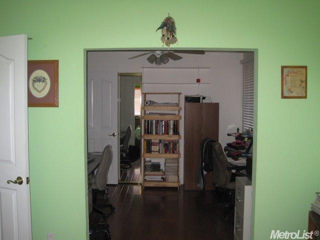 805 Glacier St, Tracy, CA 95376 photo 17